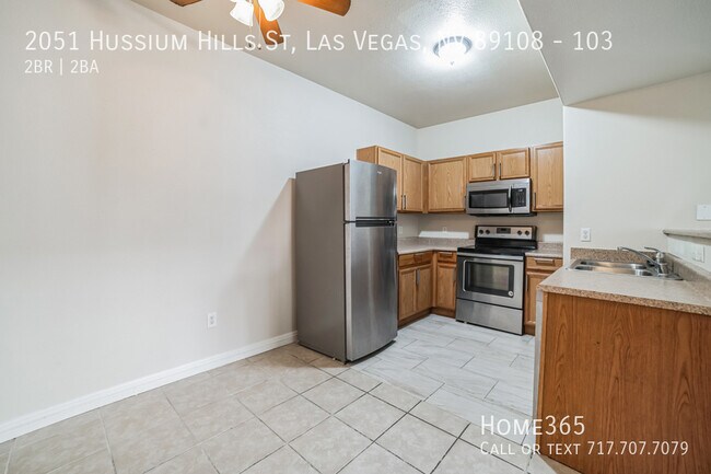 Building Photo - Gorgeous 2 Bedroom 2 Bathroom Condo - Look...