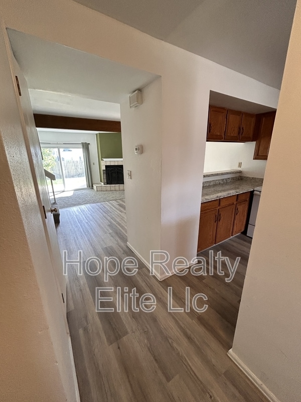 Building Photo - 954 Brant Hollow Ct