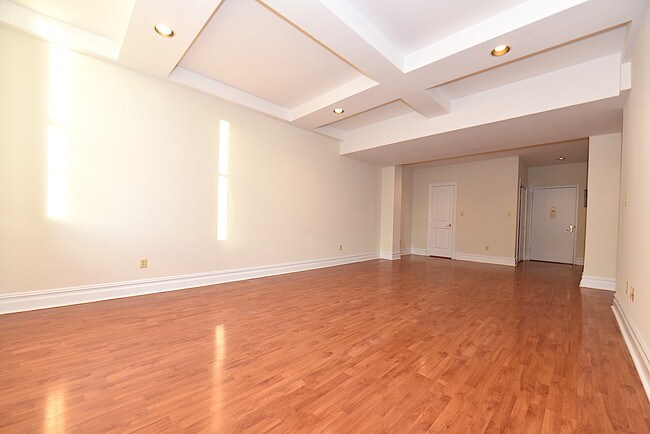 Building Photo - 4502 Ditmars Blvd