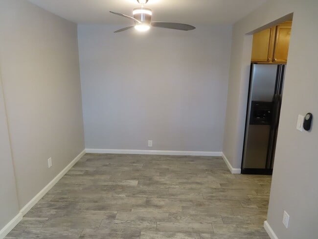 Building Photo - Immaculate one bedroom condo in Mira Mesa / Scripps Ranch Area