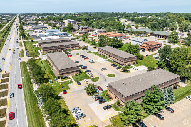 Aerial Photo - Park Place Apts