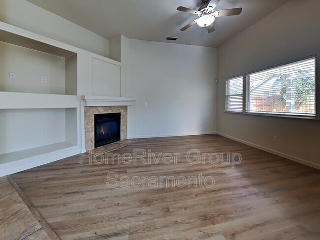 Building Photo - 8612 Serio Way