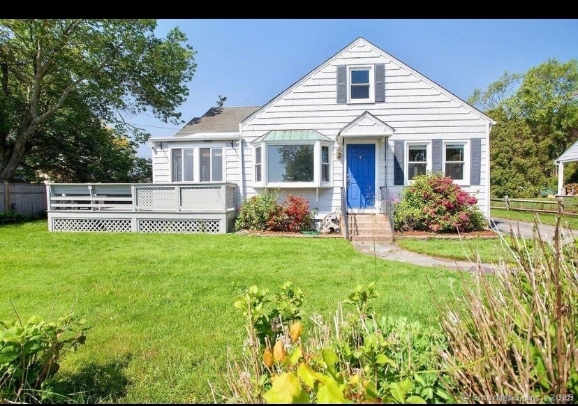 Primary Photo - 60 Bassett Ln