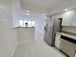 Building Photo - 18011 Biscayne Blvd