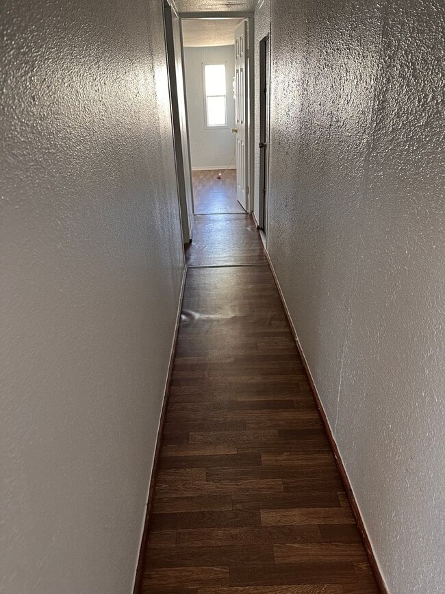 Foto del edificio - GREAT LOCATION! 2-Bedroom/ 1-Bath