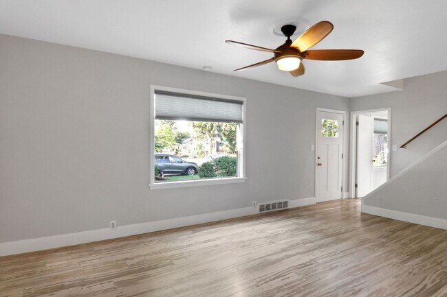Foto del edificio - Spacious 5BR House in Boise