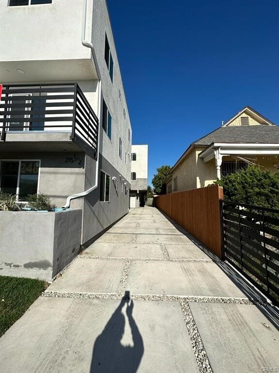 Foto del edificio - 215 E 29th St