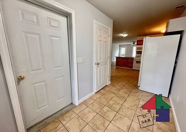 Foto del edificio - Gorgeous Pet Friendly Milton 3 Bedroom - Attached Garage and Patio!