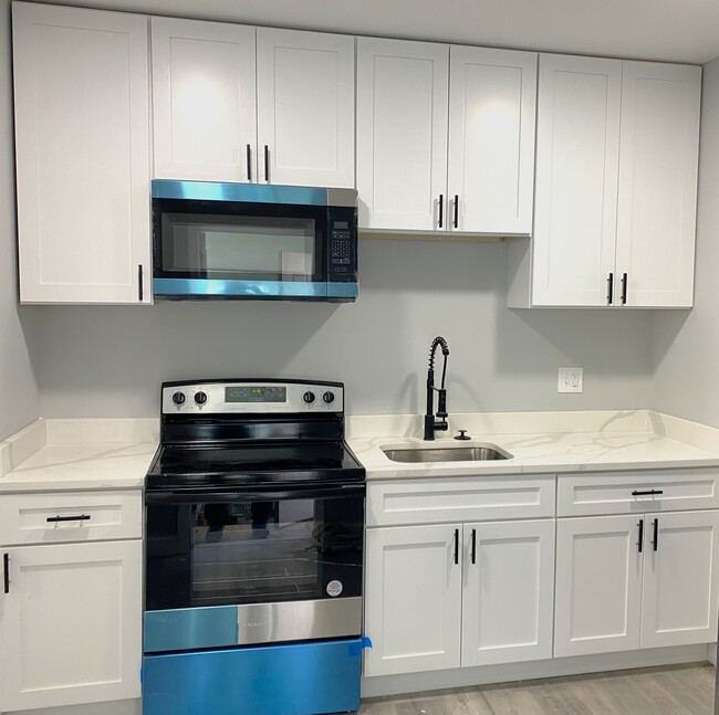 Photo - 4310 Ridgewood Ave Apartment