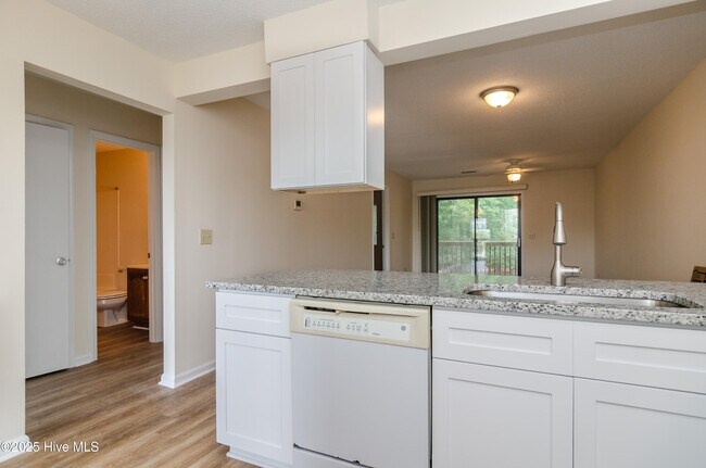 Foto del edificio - 3621 St Johns Ct