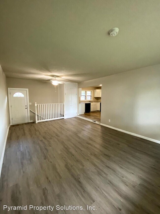 Building Photo - 3 br, 1 bath House - 922 Southdale