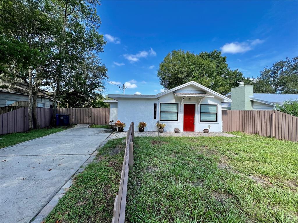 Foto principal - 12710 Woodleigh Ave