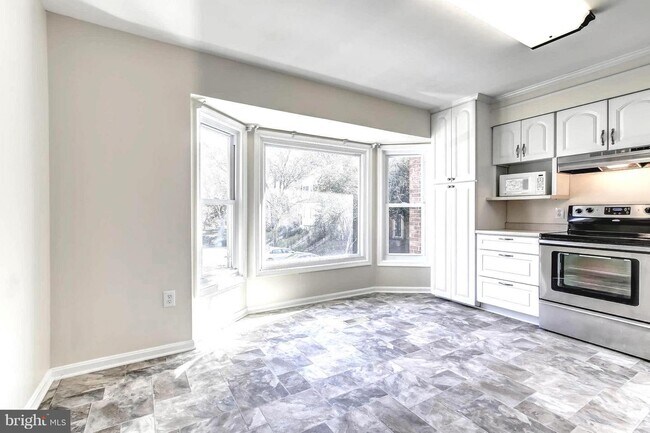 Building Photo - 13118 Kara Ln