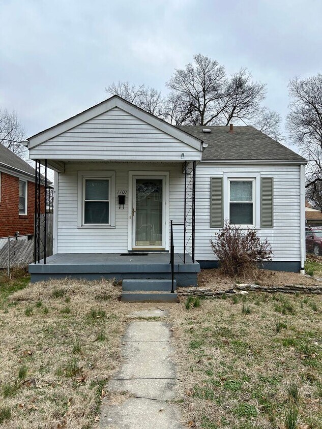 Primary Photo - 4 br, 1 bath House - 1101 W Whitney Ave