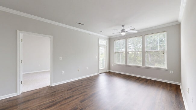 Interior Photo - Signal Hill Apartment Homes