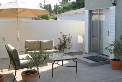 Private patio for entertaining - 5529 Cartwright