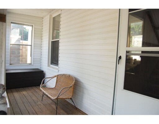 Foto del edificio - 74 Perkins St