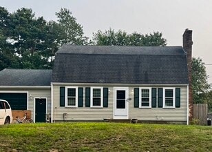 Building Photo - 6 Squire Way