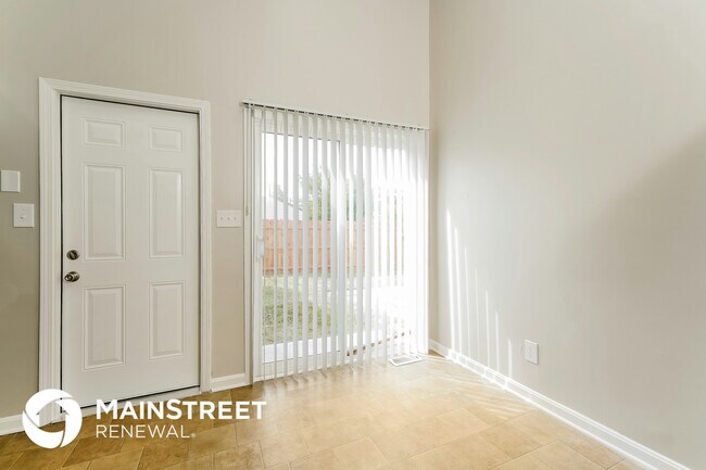 Foto del edificio - 532 Woods Crossing Dr