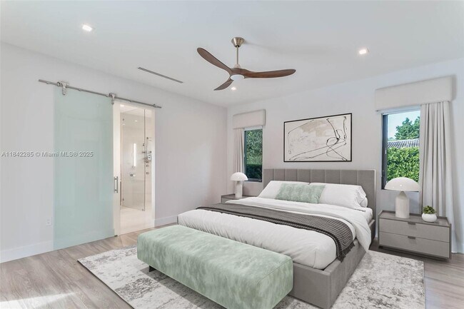 Foto del edificio - 7720 SW 130th St