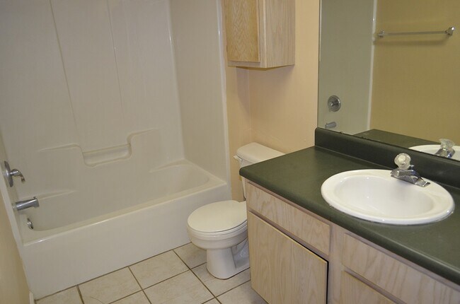 Building Photo - 1419 Glenda Dr