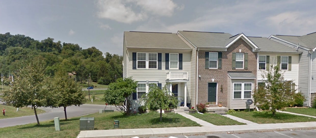 51 Grindstone Dr, Hedgesville, WV 25427 Townhome Rentals in