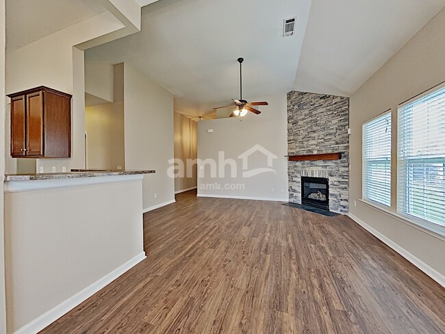 Building Photo - 1104 Achiever Circle