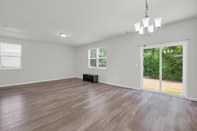 Building Photo - 706 Lenox Dr