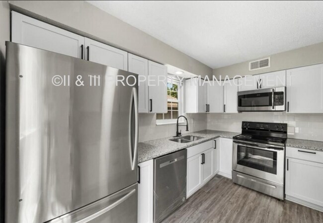 Building Photo - 9406 W 83rd St