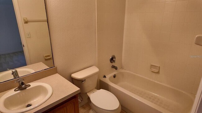 Foto del edificio - 10824 Savannah Wood Ct