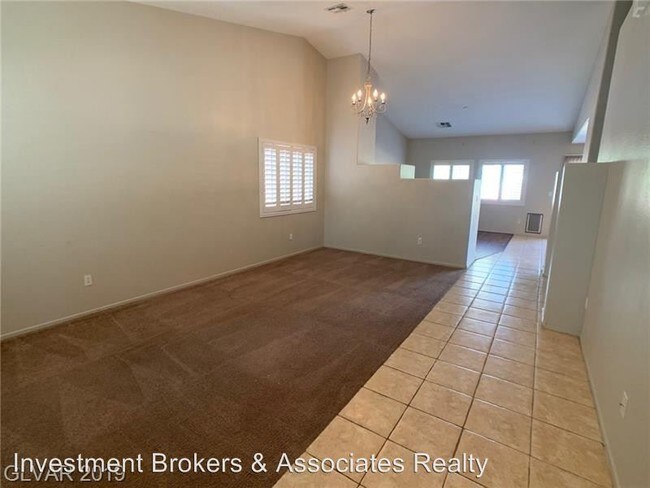 Building Photo - 1058 Las Palmas Entrada Ave