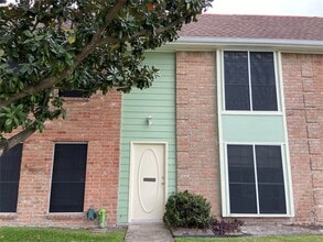 Building Photo - 4211 Benard Ct