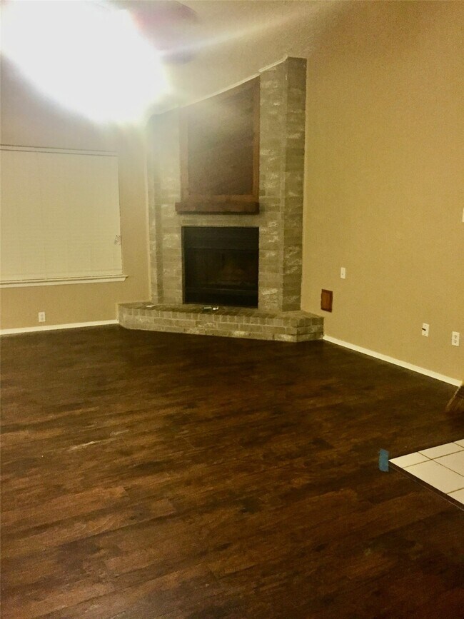 Foto del edificio - 714 Brookford Dr