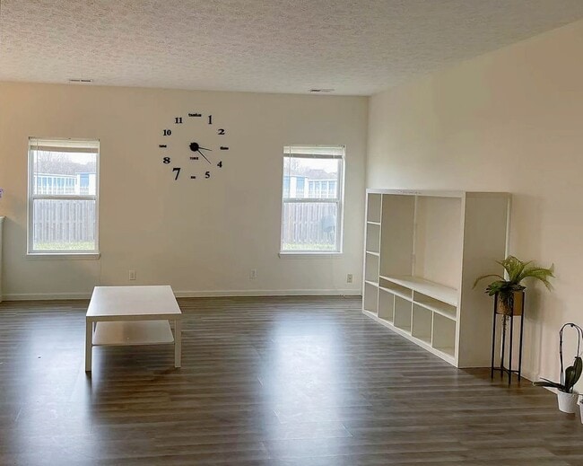 Photo - Cozy 3BD/2BA Fenced Yard House