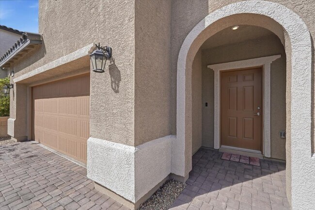 Foto del edificio - 10920 Oregano Ave