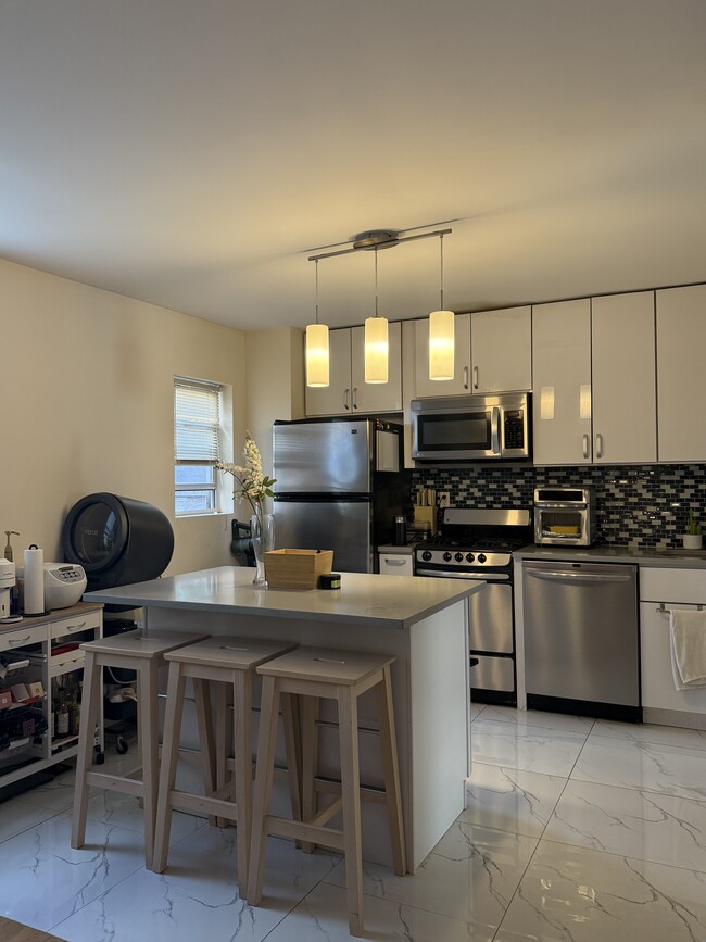 Foto del edificio - 3005 Newtown Ave