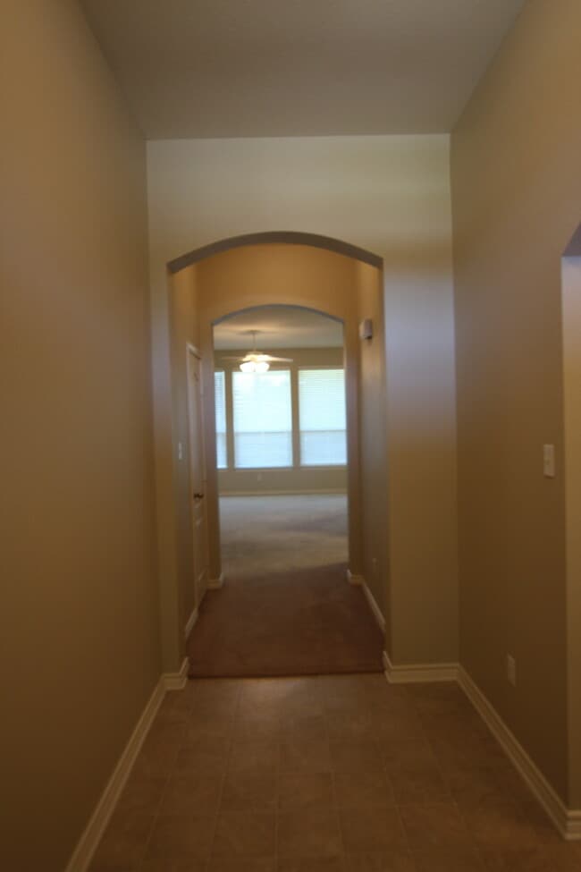 Building Photo - Coming Soon! Charming 3 Bedroom in Flint!