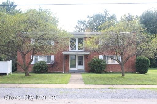 Primary Photo - 632 W Poplar St