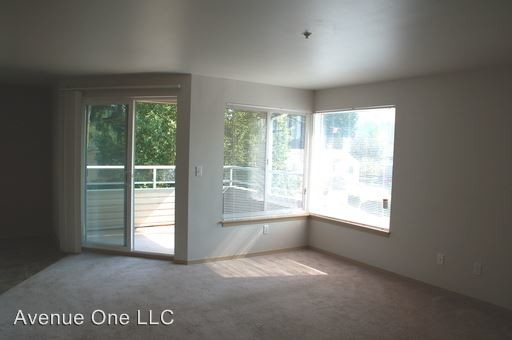 Foto del edificio - 3019 NE 130th St