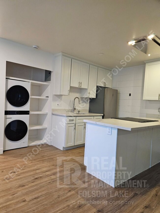 Building Photo - 3049 Wiltse Rd