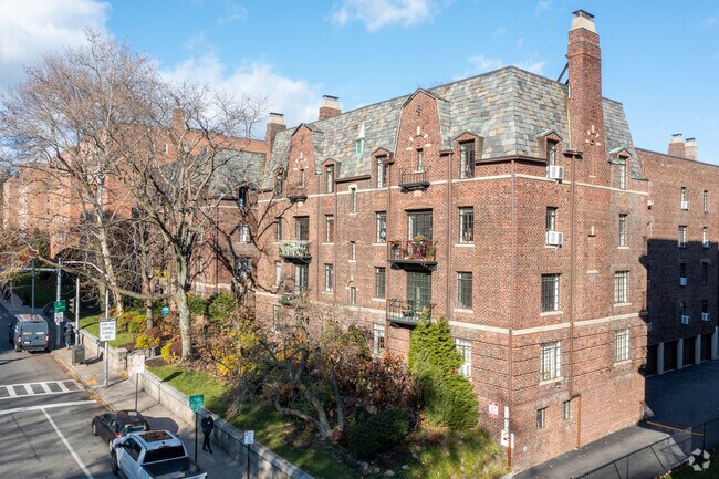 Foto del edificio - The Broadlawn