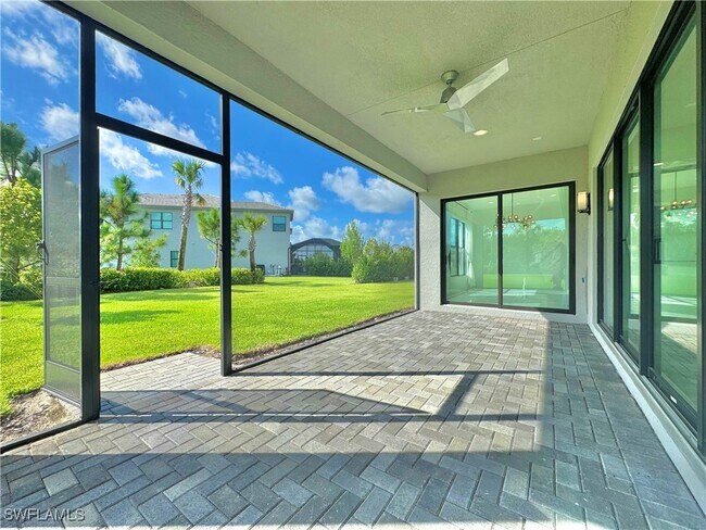 Foto del edificio - 20304 Estero Xing Blvd