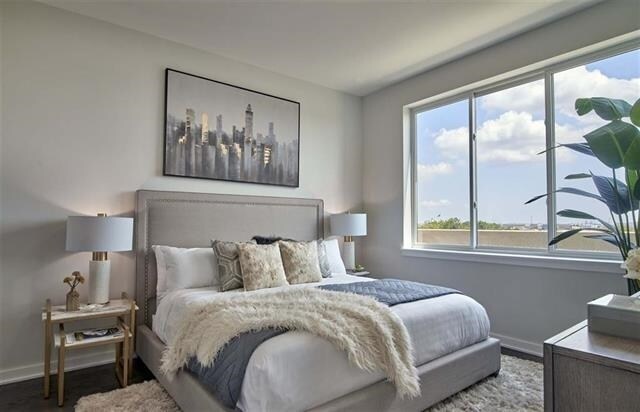 Primary Photo - 250 AVENUE E