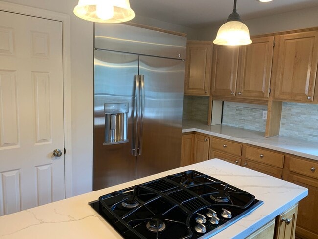 Building Photo - 1172 Eagles Nest