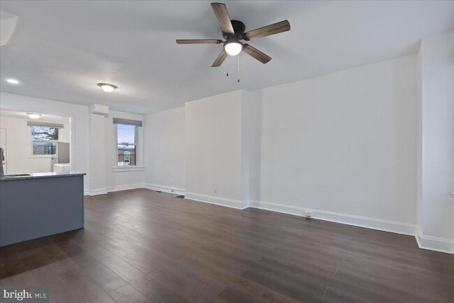 Building Photo - 3047 Frisby St