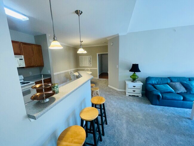 Foto del edificio - 319 College Rd