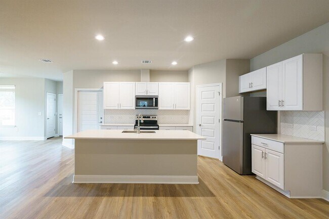 Foto del edificio - 5401 Thunderbird St