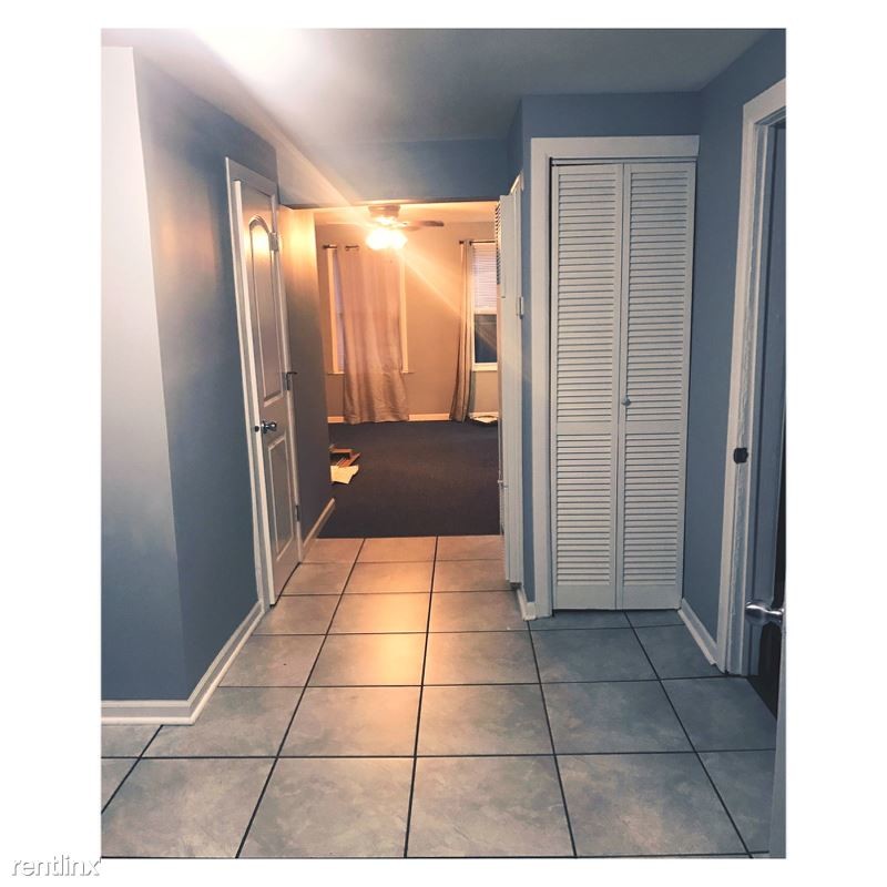 Foto del edificio - 2 br, 1 bath Apartment - 3727 South Wood