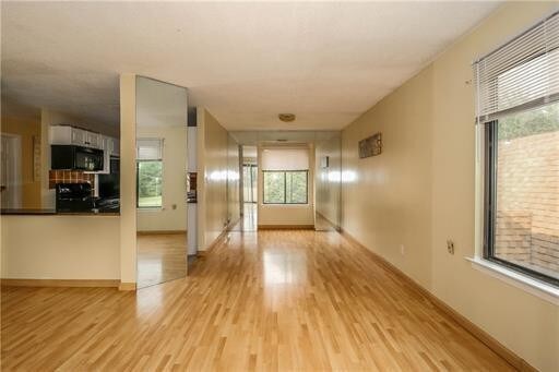 Foto del edificio - 34 Carriage Pl