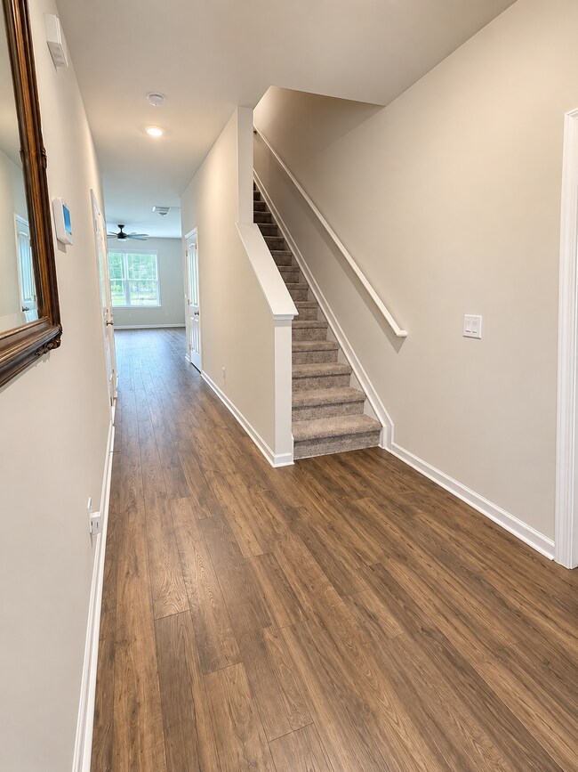 Foto del edificio - 916 Shorttail Ln